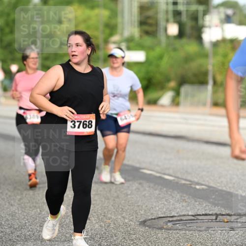 06.09.2026 - CURREX Alsterlauf Dr. Thomas Lammeyer http://msf.ph/oto/10144506 06.09.2026 10:16:25 Laufen 3768, 240 meine-sportfotos.de