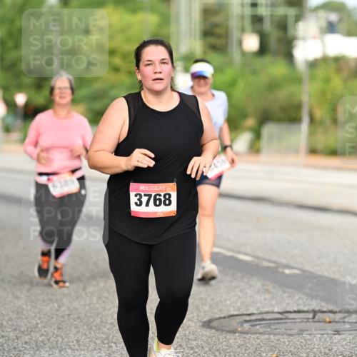 06.09.2026 - CURREX Alsterlauf Dr. Thomas Lammeyer http://msf.ph/oto/10144511 06.09.2026 10:16:26 Laufen 6389, 3768 meine-sportfotos.de