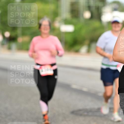 06.09.2026 - CURREX Alsterlauf Dr. Thomas Lammeyer http://msf.ph/oto/10144528 06.09.2026 10:16:28 Laufen 37 meine-sportfotos.de