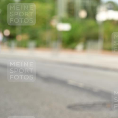 06.09.2026 - CURREX Alsterlauf Dr. Thomas Lammeyer http://msf.ph/oto/10144549 06.09.2026 10:16:30 Laufen  meine-sportfotos.de