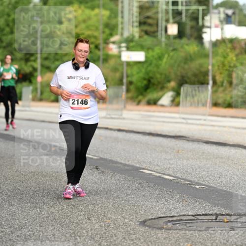 06.09.2026 - CURREX Alsterlauf Dr. Thomas Lammeyer http://msf.ph/oto/10144555 06.09.2026 10:16:33 Laufen 2146 meine-sportfotos.de