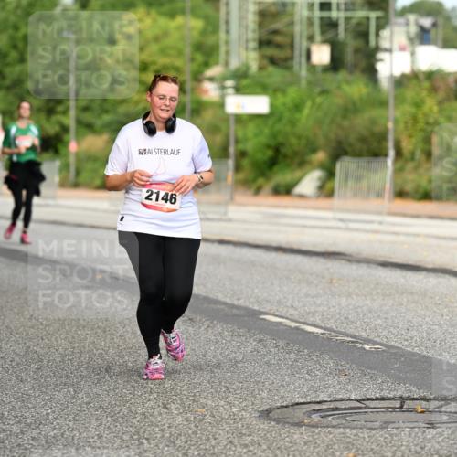 06.09.2026 - CURREX Alsterlauf Dr. Thomas Lammeyer http://msf.ph/oto/10144558 06.09.2026 10:16:34 Laufen 2146 meine-sportfotos.de