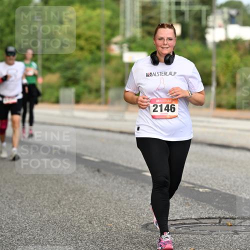 06.09.2026 - CURREX Alsterlauf Dr. Thomas Lammeyer http://msf.ph/oto/10144572 06.09.2026 10:16:35 Laufen 2146 meine-sportfotos.de