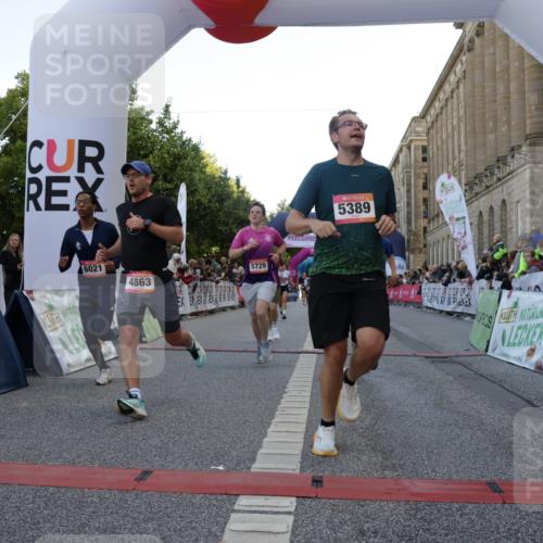 06.09.2026 - CURREX Alsterlauf Yannick Fuchs http://msf.ph/oto/10144573 06.09.2026 09:47:28 Ziel 2106, 2807, 2953, 3386, 4441, 4674, 4863, 5309, 5389, 5407, 5645, 5729, 6021 meine-sportfotos.de