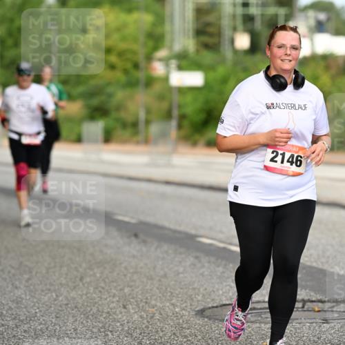 06.09.2026 - CURREX Alsterlauf Dr. Thomas Lammeyer http://msf.ph/oto/10144576 06.09.2026 10:16:35 Laufen 2146 meine-sportfotos.de