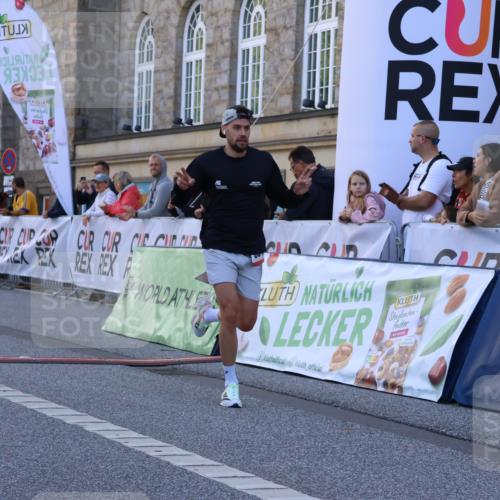 06.09.2026 - CURREX Alsterlauf Strokosch-Dieckow http://msf.ph/oto/10144616 06.09.2026 11:48:57 Ziel 1013, 1066, 1233, 1238, 1243, 1250, 1273, 1275, 1276, 1326, 1338, 8347 meine-sportfotos.de