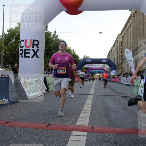 06.09.2026 - CURREX Alsterlauf Yannick Fuchs http://msf.ph/oto/10144647 06.09.2026 09:47:29 Ziel 2807, 2953, 3386, 4313, 4441, 4674, 4863, 5309, 5389, 5407, 5645, 5729, 6021 meine-sportfotos.de