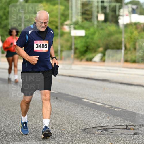 06.09.2026 - CURREX Alsterlauf Dr. Thomas Lammeyer http://msf.ph/oto/10144649 06.09.2026 10:16:49 Laufen 3495 meine-sportfotos.de