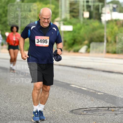 06.09.2026 - CURREX Alsterlauf Dr. Thomas Lammeyer http://msf.ph/oto/10144652 06.09.2026 10:16:50 Laufen 3495 meine-sportfotos.de