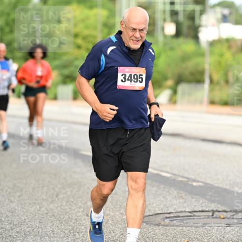 06.09.2026 - CURREX Alsterlauf Dr. Thomas Lammeyer http://msf.ph/oto/10144657 06.09.2026 10:16:50 Laufen 3495 meine-sportfotos.de