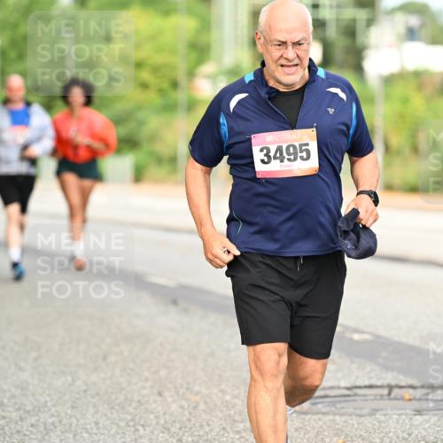 06.09.2026 - CURREX Alsterlauf Dr. Thomas Lammeyer http://msf.ph/oto/10144661 06.09.2026 10:16:51 Laufen 3495 meine-sportfotos.de