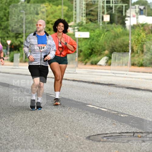 06.09.2026 - CURREX Alsterlauf Dr. Thomas Lammeyer http://msf.ph/oto/10144674 06.09.2026 10:16:53 Laufen 24 meine-sportfotos.de