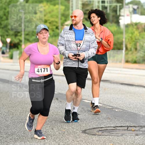 06.09.2026 - CURREX Alsterlauf Dr. Thomas Lammeyer http://msf.ph/oto/10144688 06.09.2026 10:16:54 Laufen 4171, 82 meine-sportfotos.de