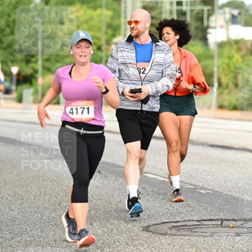 06.09.2026 - CURREX Alsterlauf Dr. Thomas Lammeyer http://msf.ph/oto/10144690 06.09.2026 10:16:54 Laufen 4171, 82 meine-sportfotos.de