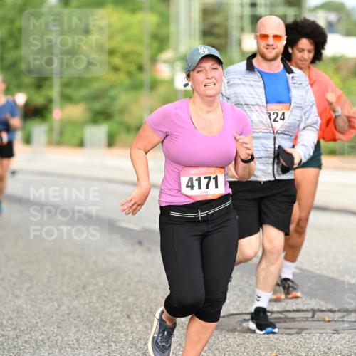 06.09.2026 - CURREX Alsterlauf Dr. Thomas Lammeyer http://msf.ph/oto/10144694 06.09.2026 10:16:55 Laufen 4171, 24 meine-sportfotos.de