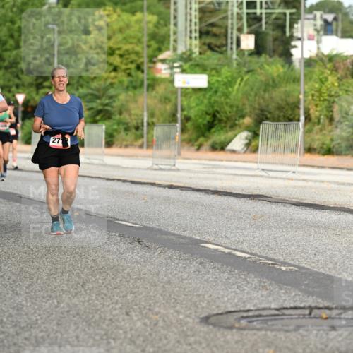 06.09.2026 - CURREX Alsterlauf Dr. Thomas Lammeyer http://msf.ph/oto/10144714 06.09.2026 10:16:57 Laufen 2604 meine-sportfotos.de