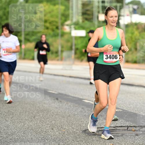 06.09.2026 - CURREX Alsterlauf Dr. Thomas Lammeyer http://msf.ph/oto/10144795 06.09.2026 10:17:08 Laufen 3406 meine-sportfotos.de