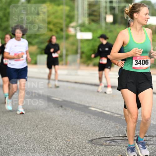 06.09.2026 - CURREX Alsterlauf Dr. Thomas Lammeyer http://msf.ph/oto/10144797 06.09.2026 10:17:08 Laufen 3406 meine-sportfotos.de