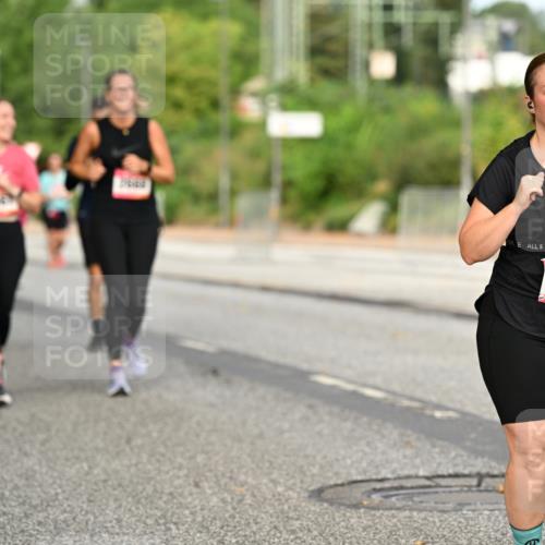 06.09.2026 - CURREX Alsterlauf Dr. Thomas Lammeyer http://msf.ph/oto/10144843 06.09.2026 10:17:14 Laufen 2103 meine-sportfotos.de