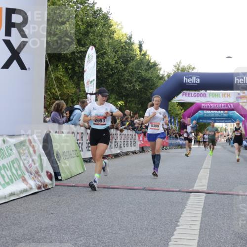06.09.2026 - CURREX Alsterlauf Yannick Fuchs http://msf.ph/oto/10144849 06.09.2026 09:47:31 Ziel 2865, 2953, 3386, 4313, 4441, 4674, 4863, 5309, 5389, 5407, 5645, 5729, 6021 meine-sportfotos.de