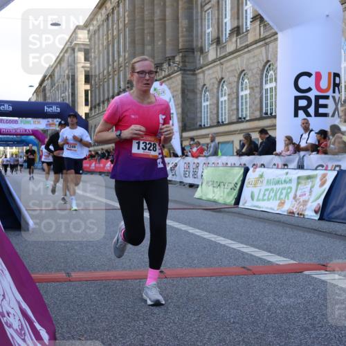 06.09.2026 - CURREX Alsterlauf Strokosch-Dieckow http://msf.ph/oto/10144878 06.09.2026 11:49:39 Ziel 1012, 1163, 1232, 1249, 1251, 1320, 1328, 1339, 8185 meine-sportfotos.de