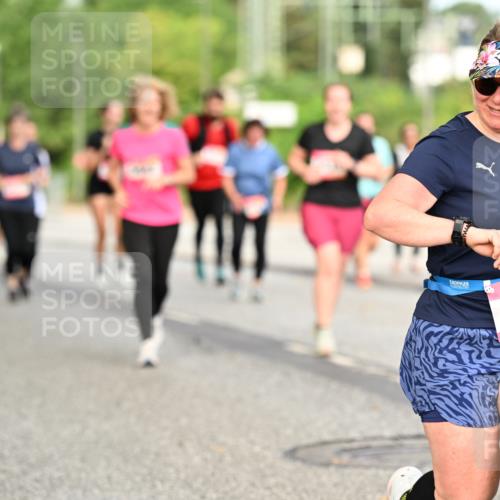 06.09.2026 - CURREX Alsterlauf Dr. Thomas Lammeyer http://msf.ph/oto/10144907 06.09.2026 10:17:21 Laufen 4960 meine-sportfotos.de