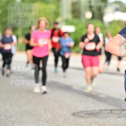 06.09.2026 - CURREX Alsterlauf Dr. Thomas Lammeyer http://msf.ph/oto/10144909 06.09.2026 10:17:21 Laufen 496 meine-sportfotos.de
