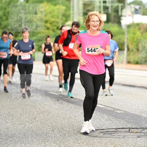 06.09.2026 - CURREX Alsterlauf Dr. Thomas Lammeyer http://msf.ph/oto/10144926 06.09.2026 10:17:23 Laufen 5442, 543 meine-sportfotos.de