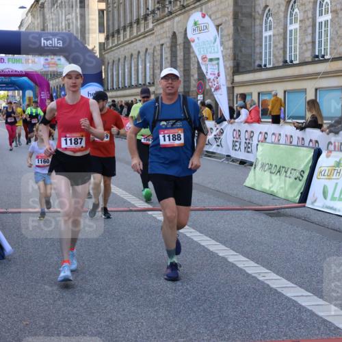 06.09.2026 - CURREX Alsterlauf Strokosch-Dieckow http://msf.ph/oto/10144959 06.09.2026 11:50:27 Ziel 1055, 1067, 1087, 1140, 1159, 1160, 1183, 1187, 1188, 1189, 1203, 1336, 2484, 6390, 8247, 8344 meine-sportfotos.de
