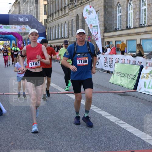 06.09.2026 - CURREX Alsterlauf Strokosch-Dieckow http://msf.ph/oto/10144974 06.09.2026 11:50:27 Ziel 1055, 1067, 1087, 1140, 1159, 1160, 1183, 1187, 1188, 1189, 1203, 1336, 2484, 6390, 8247, 8344 meine-sportfotos.de