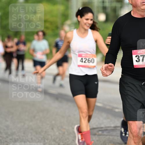 06.09.2026 - CURREX Alsterlauf Dr. Thomas Lammeyer http://msf.ph/oto/10145010 06.09.2026 10:17:31 Laufen 4260, 3707 meine-sportfotos.de
