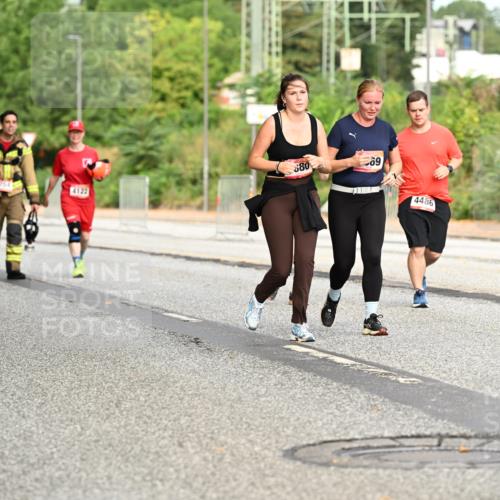 06.09.2026 - CURREX Alsterlauf Dr. Thomas Lammeyer http://msf.ph/oto/10145064 06.09.2026 10:17:38 Laufen 6211, 4122, 80, 69, 4486 meine-sportfotos.de