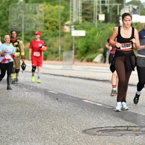 06.09.2026 - CURREX Alsterlauf Dr. Thomas Lammeyer http://msf.ph/oto/10145074 06.09.2026 10:17:39 Laufen 4880, 2876, 4122, 59, 4486 meine-sportfotos.de