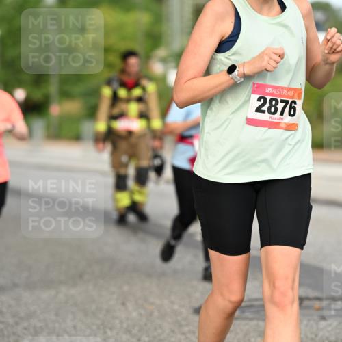 06.09.2026 - CURREX Alsterlauf Dr. Thomas Lammeyer http://msf.ph/oto/10145109 06.09.2026 10:17:43 Laufen 2876 meine-sportfotos.de