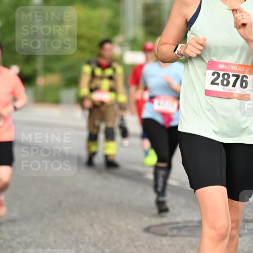 06.09.2026 - CURREX Alsterlauf Dr. Thomas Lammeyer http://msf.ph/oto/10145112 06.09.2026 10:17:44 Laufen 2876 meine-sportfotos.de