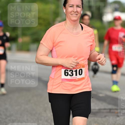 06.09.2026 - CURREX Alsterlauf Dr. Thomas Lammeyer http://msf.ph/oto/10145134 06.09.2026 10:17:46 Laufen 6310 meine-sportfotos.de