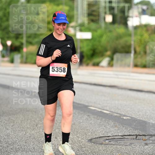 06.09.2026 - CURREX Alsterlauf Dr. Thomas Lammeyer http://msf.ph/oto/10145144 06.09.2026 10:17:49 Laufen 5563, 5358, 717, 5754 meine-sportfotos.de