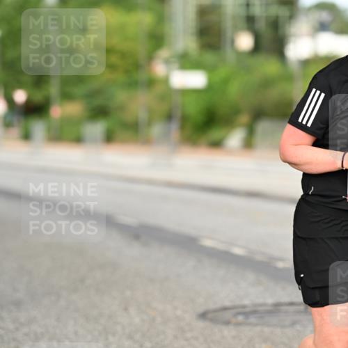 06.09.2026 - CURREX Alsterlauf Dr. Thomas Lammeyer http://msf.ph/oto/10145160 06.09.2026 10:17:50 Laufen 5358 meine-sportfotos.de