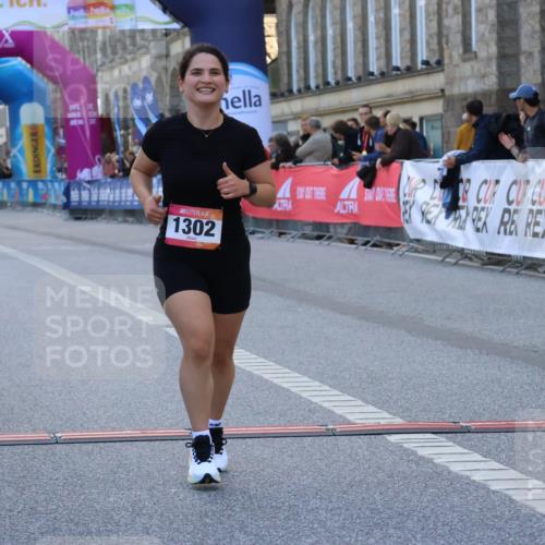 06.09.2026 - CURREX Alsterlauf Strokosch-Dieckow http://msf.ph/oto/10145169 06.09.2026 11:50:58 Ziel 1211, 1235, 1241, 1302 meine-sportfotos.de