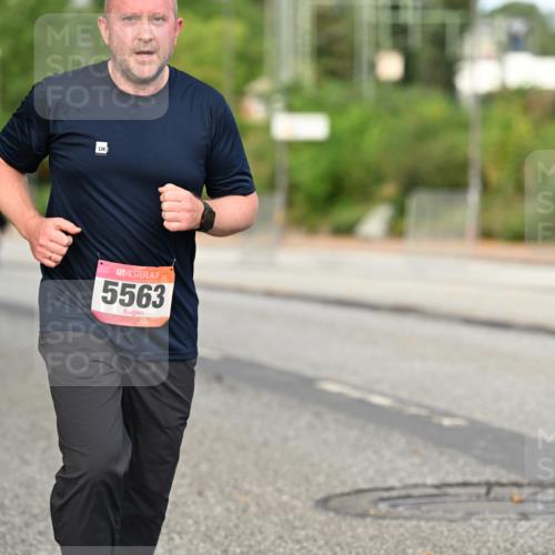 06.09.2026 - CURREX Alsterlauf Dr. Thomas Lammeyer http://msf.ph/oto/10145180 06.09.2026 10:17:52 Laufen 5563 meine-sportfotos.de