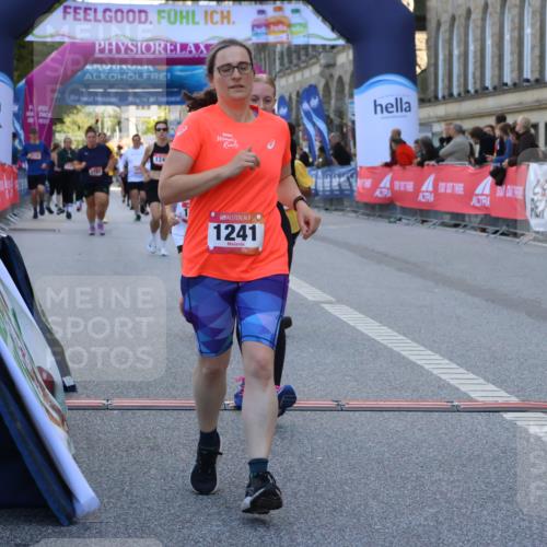 06.09.2026 - CURREX Alsterlauf Strokosch-Dieckow http://msf.ph/oto/10145188 06.09.2026 11:51:03 Ziel 1235, 1241, 1296, 1302, 8162, 8346 meine-sportfotos.de