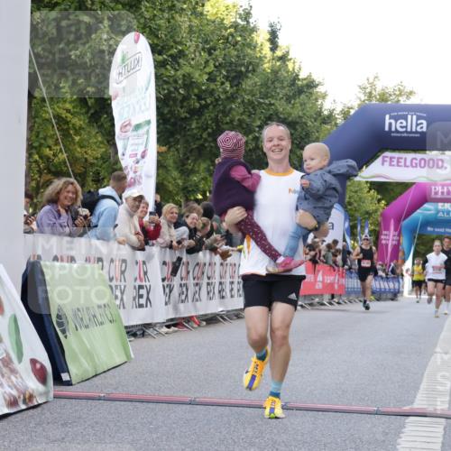 06.09.2026 - CURREX Alsterlauf Yannick Fuchs http://msf.ph/oto/10145191 06.09.2026 09:47:36 Ziel 2865, 2953, 3386, 4313, 5309, 5407, 5863 meine-sportfotos.de