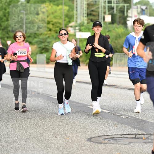 06.09.2026 - CURREX Alsterlauf Dr. Thomas Lammeyer http://msf.ph/oto/10145310 06.09.2026 10:18:10 Laufen 2987, 4903, 220 meine-sportfotos.de