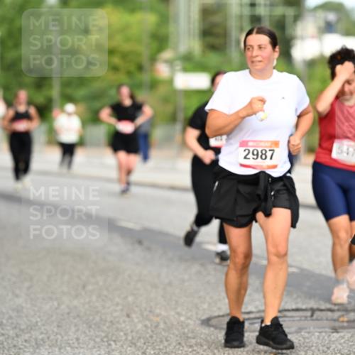 06.09.2026 - CURREX Alsterlauf Dr. Thomas Lammeyer http://msf.ph/oto/10145385 06.09.2026 10:18:18 Laufen 2987, 5479 meine-sportfotos.de