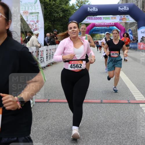 06.09.2026 - CURREX Alsterlauf Strokosch-Dieckow http://msf.ph/oto/10145398 06.09.2026 10:21:10 Ziel 2754, 2755, 2757, 3406, 3495, 3579, 4436, 4562, 4934, 5136, 5562, 5824, 8255 meine-sportfotos.de