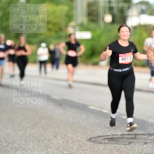06.09.2026 - CURREX Alsterlauf Dr. Thomas Lammeyer http://msf.ph/oto/10145399 06.09.2026 10:18:19 Laufen 2987 meine-sportfotos.de