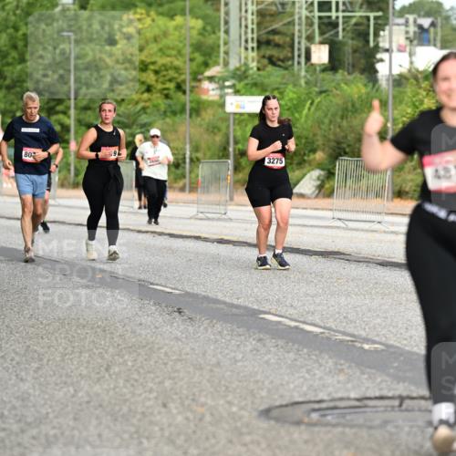 06.09.2026 - CURREX Alsterlauf Dr. Thomas Lammeyer http://msf.ph/oto/10145406 06.09.2026 10:18:20 Laufen 80, 3427, 3275, 4813 meine-sportfotos.de