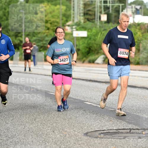 06.09.2026 - CURREX Alsterlauf Dr. Thomas Lammeyer http://msf.ph/oto/10145456 06.09.2026 10:18:26 Laufen 8074, 5128, 3427, 8115 meine-sportfotos.de