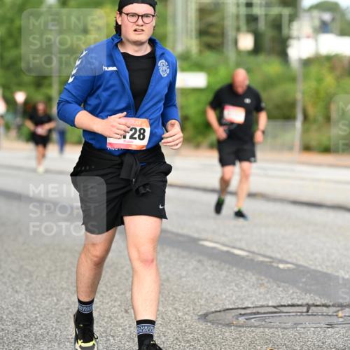 06.09.2026 - CURREX Alsterlauf Dr. Thomas Lammeyer http://msf.ph/oto/10145480 06.09.2026 10:18:28 Laufen 28 meine-sportfotos.de