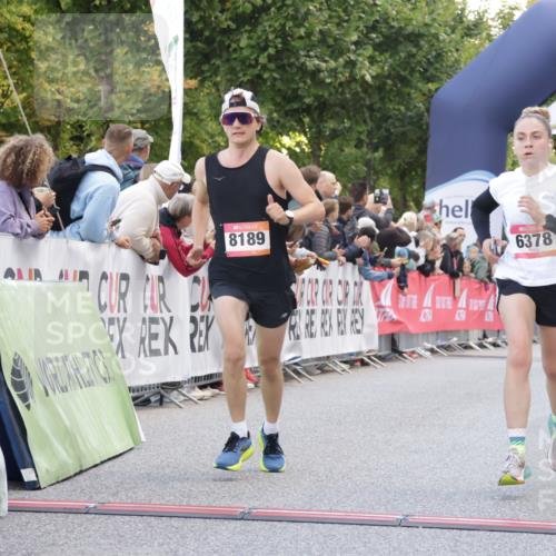06.09.2026 - CURREX Alsterlauf Yannick Fuchs http://msf.ph/oto/10145482 06.09.2026 09:47:40 Ziel 2850, 2865, 4313, 5863, 6378, 8189 meine-sportfotos.de